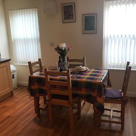 Great Offer 2 Bed Tenby Flat Free Parking Екстериор снимка