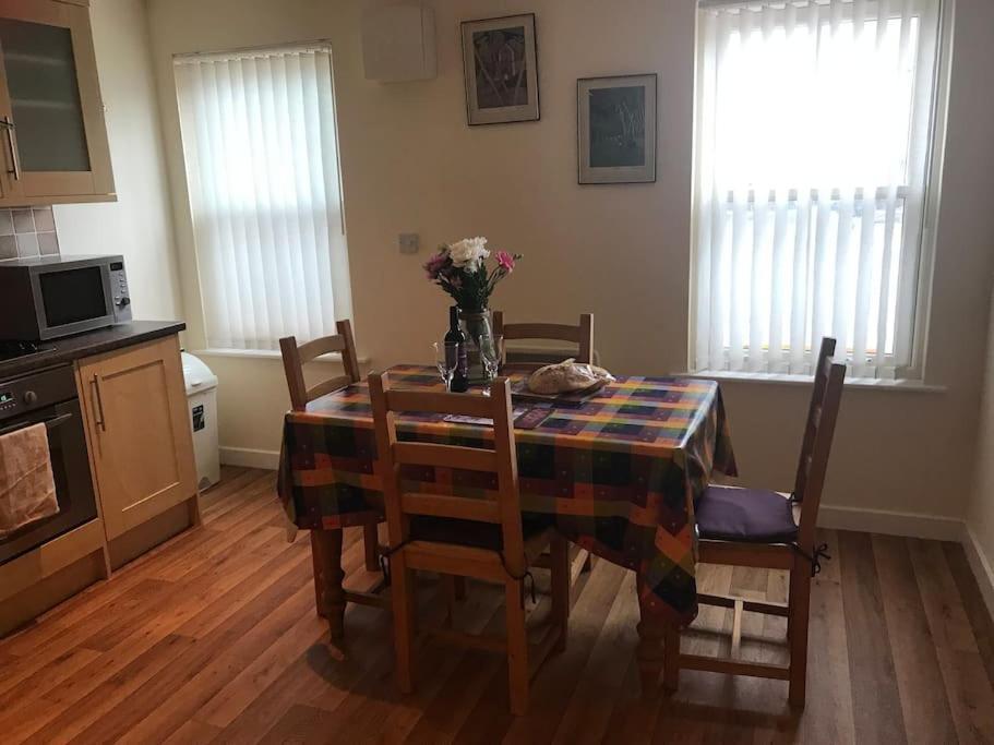 Great Offer 2 Bed Tenby Flat Free Parking Екстериор снимка