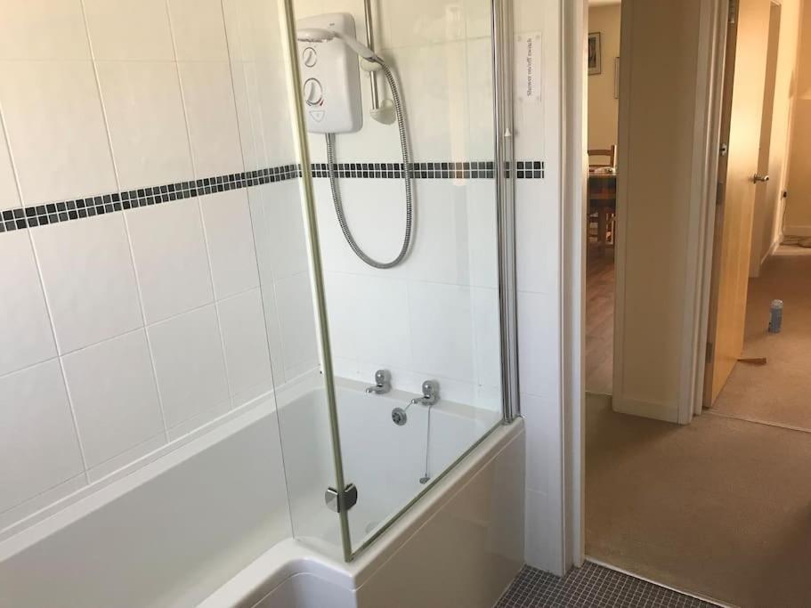 Great Offer 2 Bed Tenby Flat Free Parking Екстериор снимка
